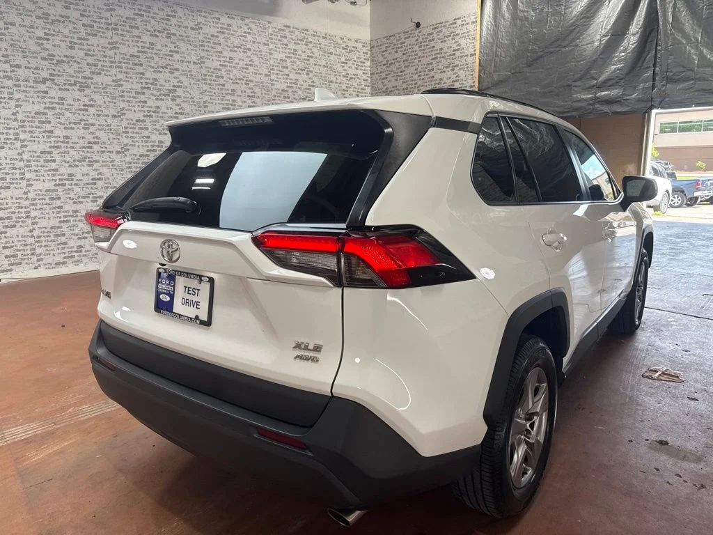 Used 2023 White Toyota XLE image 7
