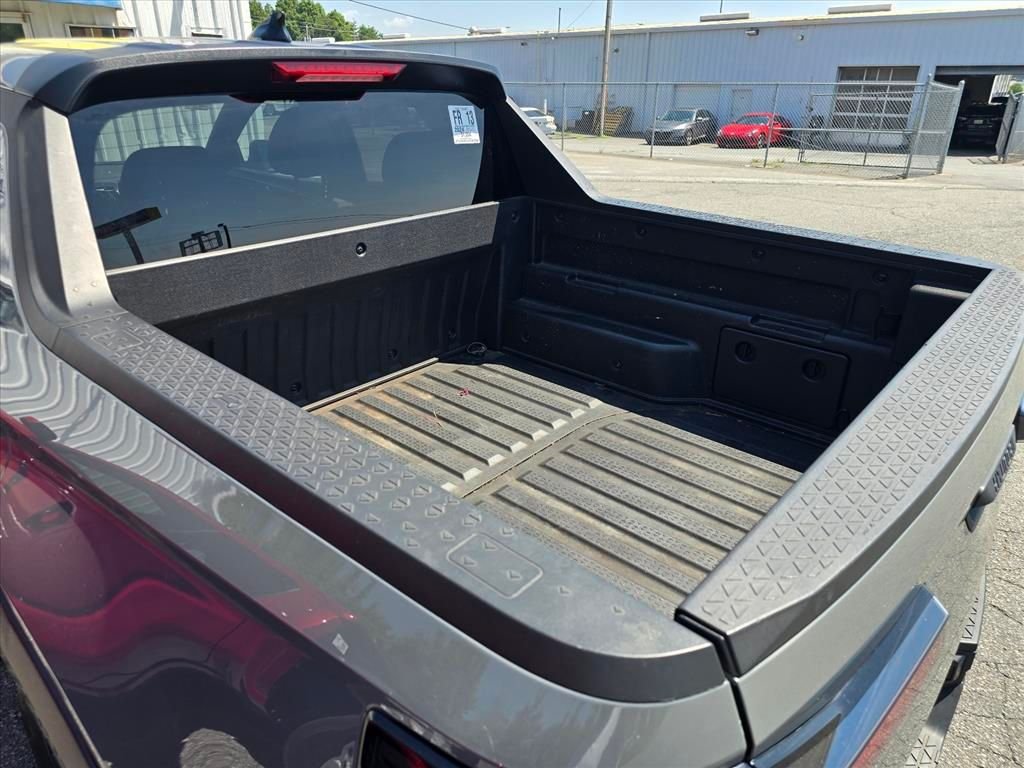 Used 2024 Gray Hyundai SEL image 13