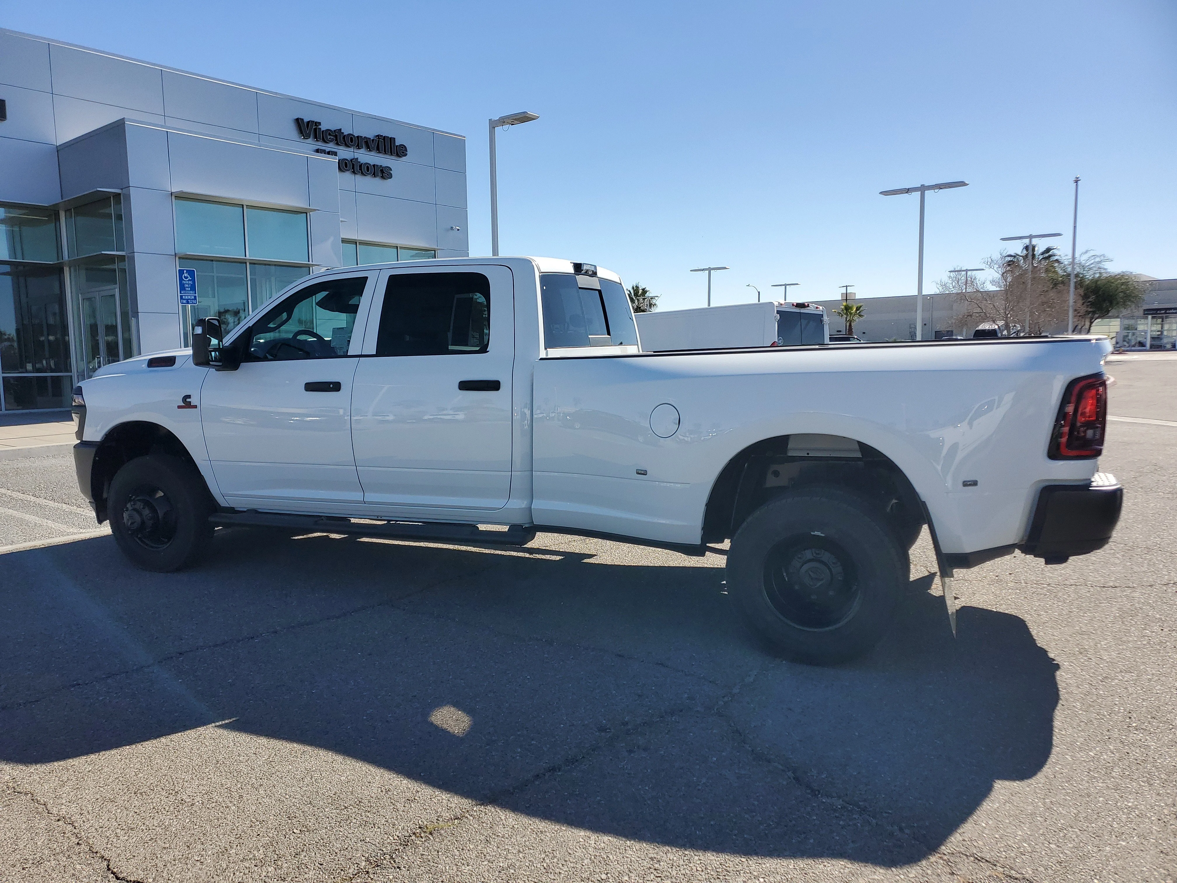 New 2026 Bright White Clear-Coat Exterior Paint RAM Tradesman image 6