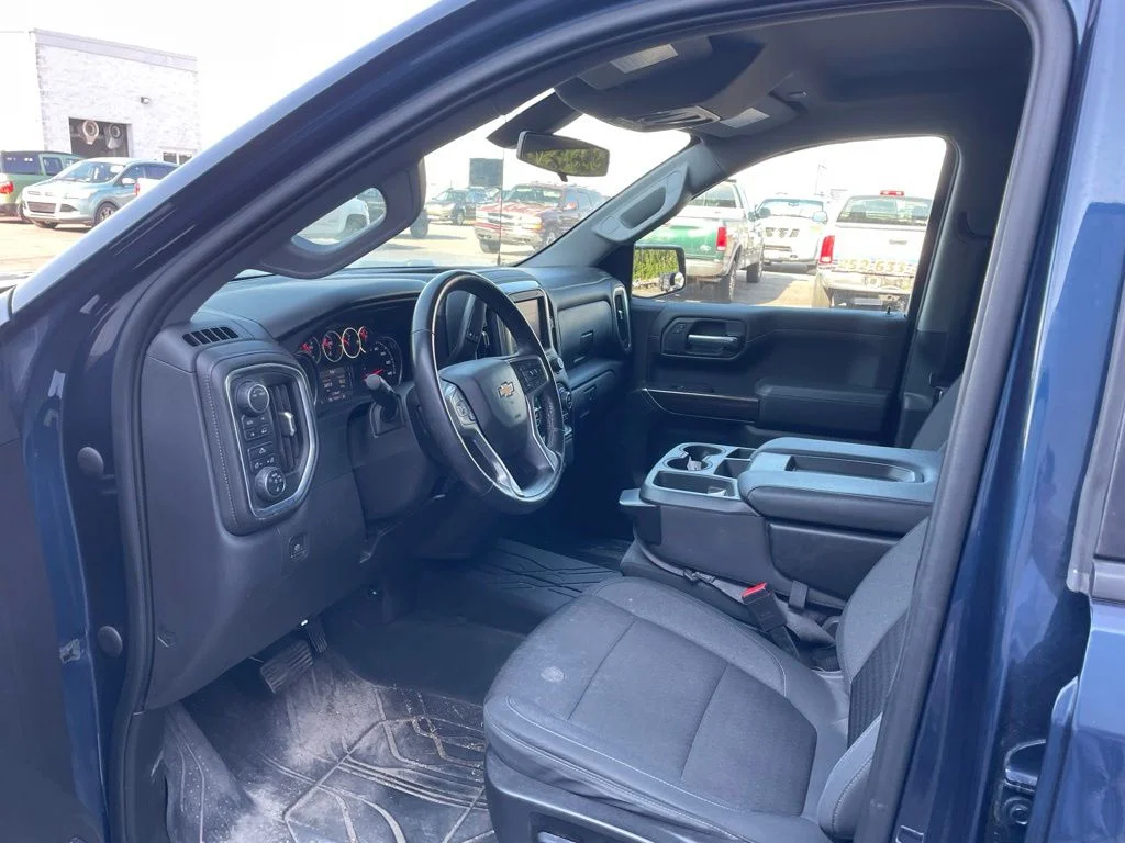 Used 2022 Blue Chevrolet LT image 24