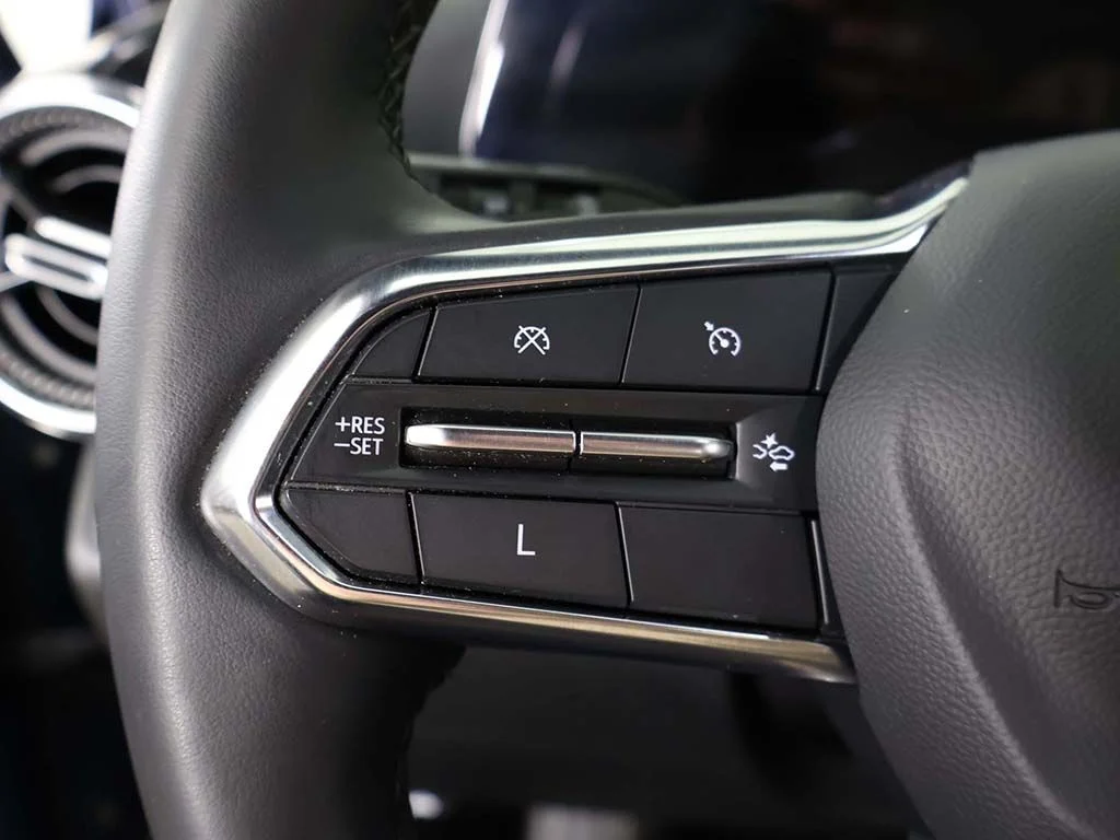 Used 2025 Lakeshore Blue Chevrolet LT image 41