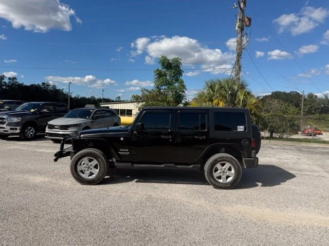 Used 2017 Black Jeep Unlimited Sport image 8