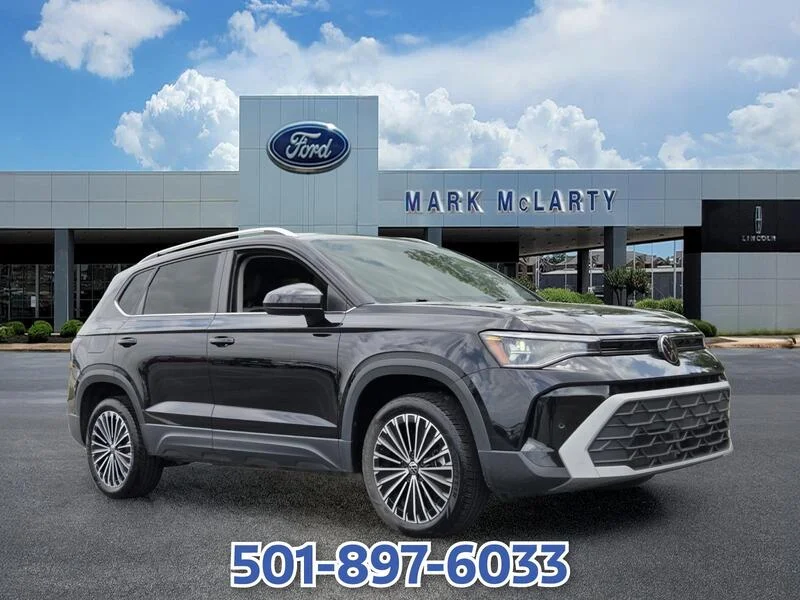 Used 2025 BLACK Volkswagen SE FWD image 7