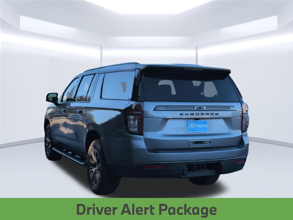 Used 2022 Gray Chevrolet Z71 image 6