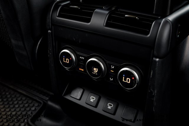 Used 2025 Santorini Black Metallic Land Rover X-Dynamic SE image 40