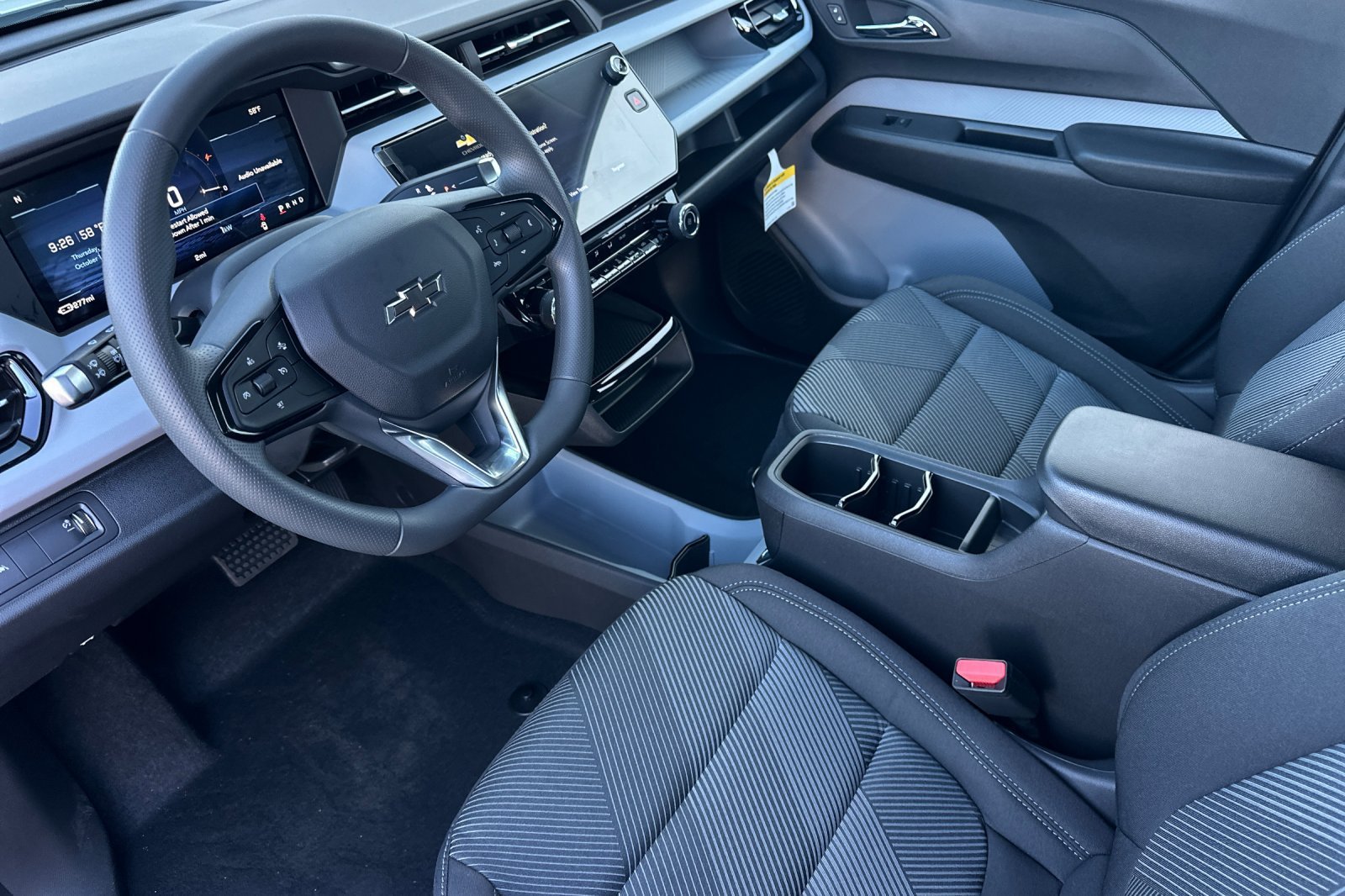 2027 Chevrolet Bolt LT - Photo 10