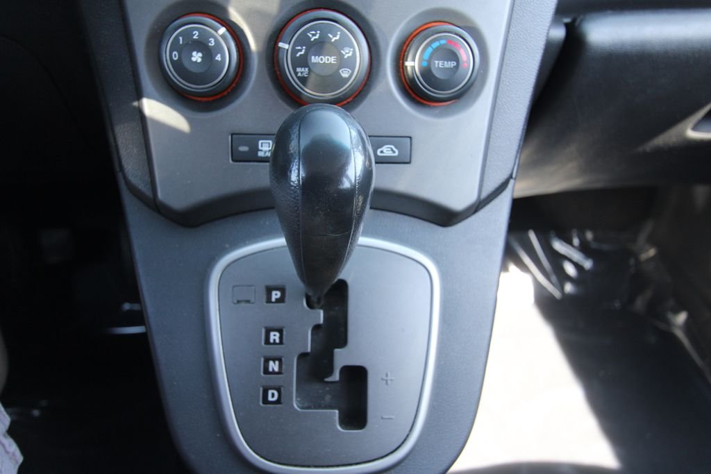 Used 2009 Gray Kia LX image 23