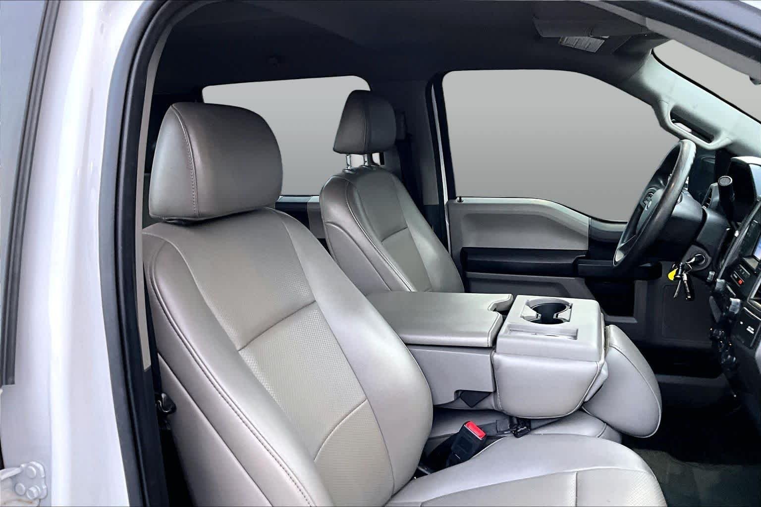 Used 2020 Oxford White Ford XL image 9