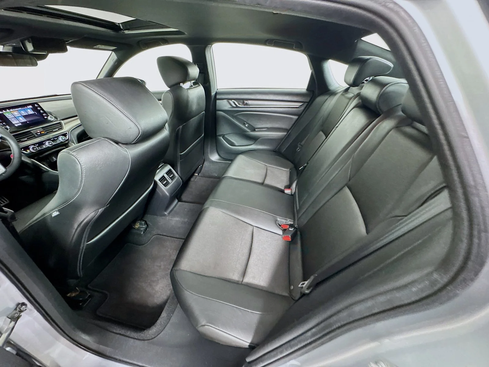 Used 2020 Silver Honda EX image 27