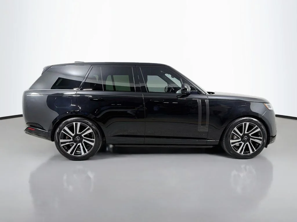 Certified Used 2023 Santorini Black Metallic Land Rover SE image 4