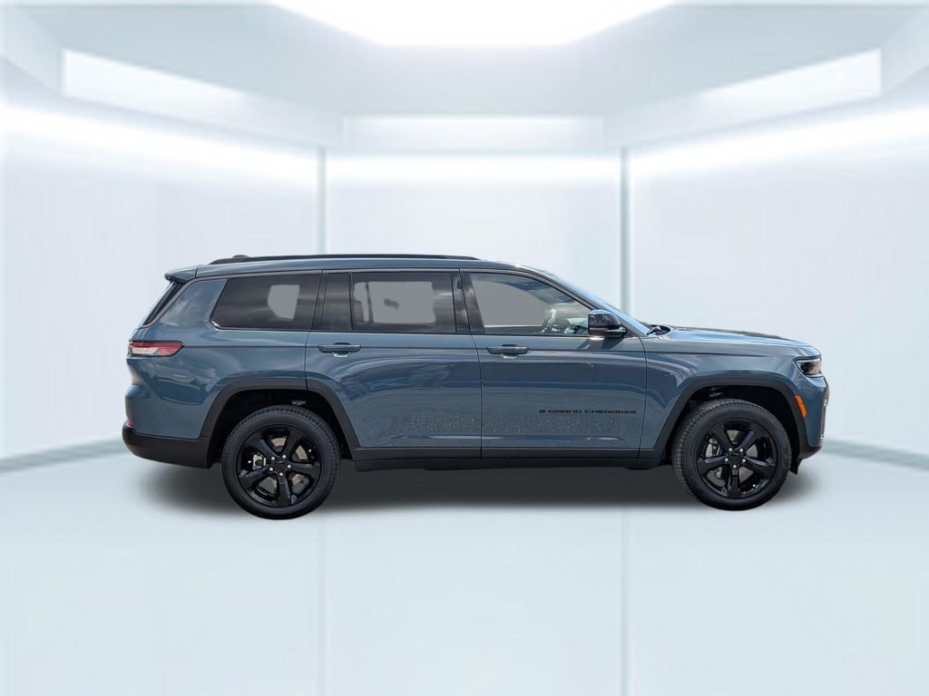 New 2026 Steel Blue Exterior Paint Jeep Limited image 7