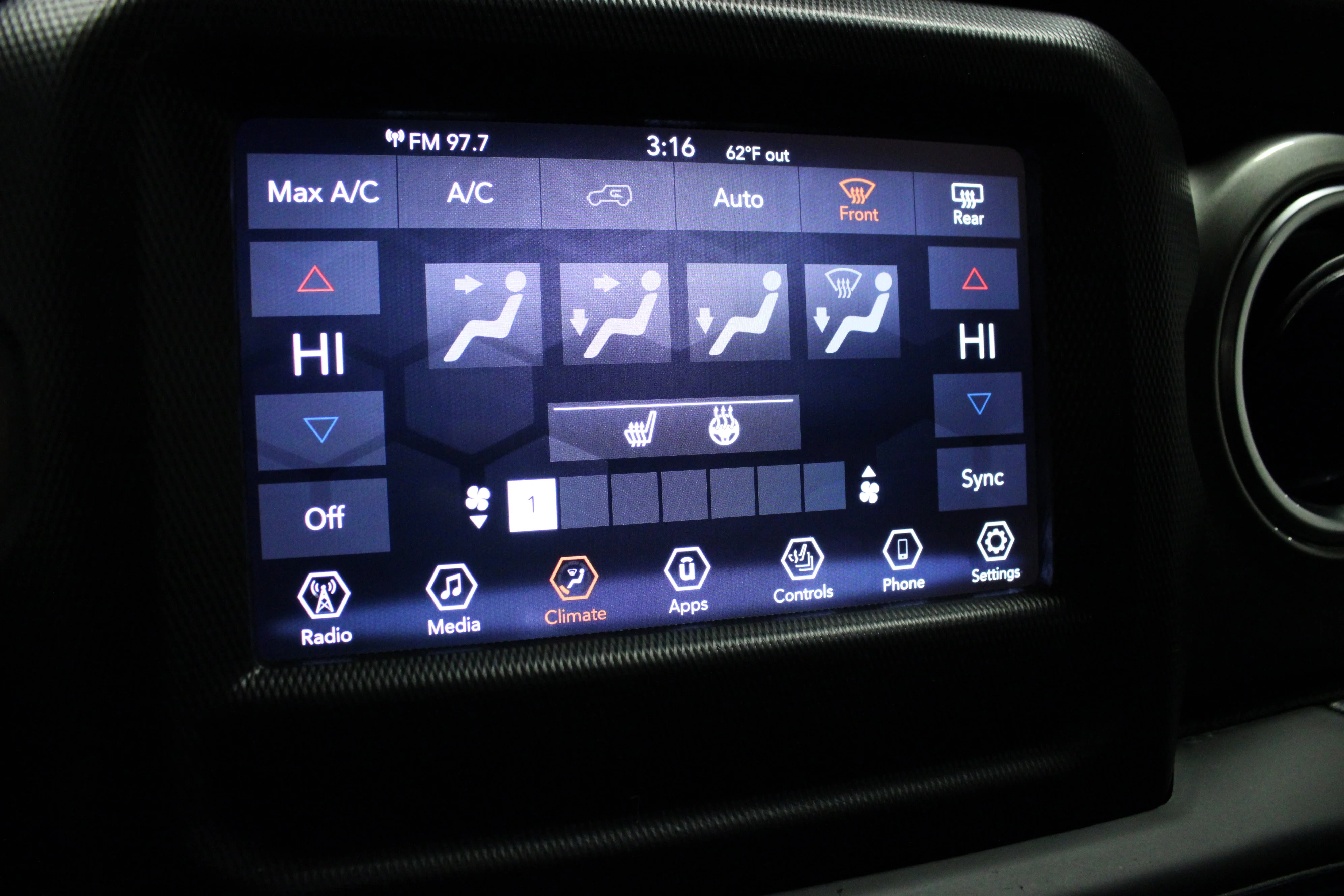 2019 Jeep Wrangler Unlimited Sahara - Photo 25