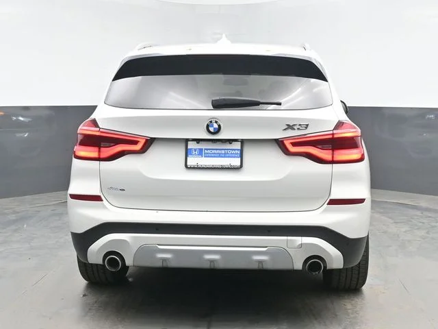 Used 2018 Alpine White BMW xDrive30i image 9