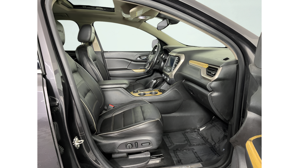 Used 2017 Iridium Metallic GMC Denali image 16