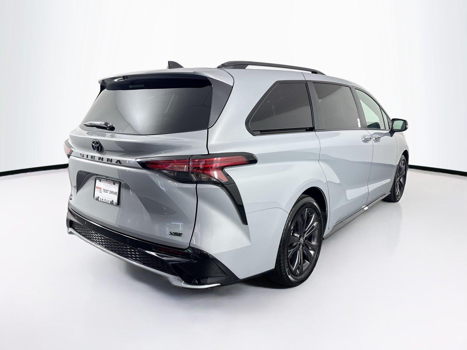 Certified Used 2025 Cement Toyota XSE 7-Passenger image 2