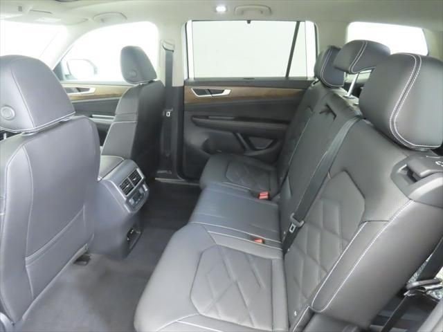 2026 Volkswagen Atlas SE w/Tech - Photo 21