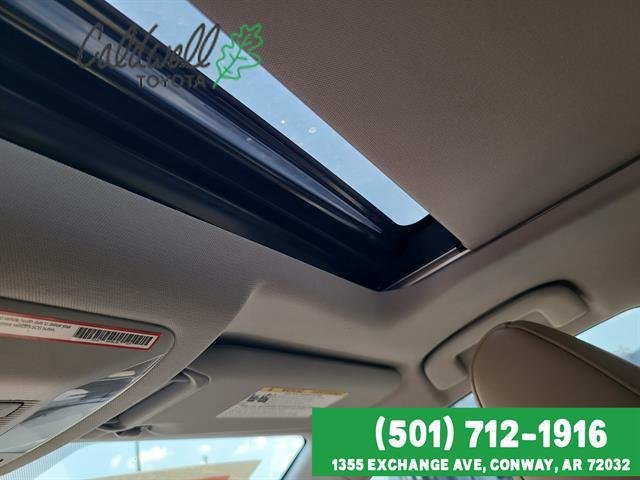 Certified Used 2022 RUBY FLARE PEARL Toyota  image 23