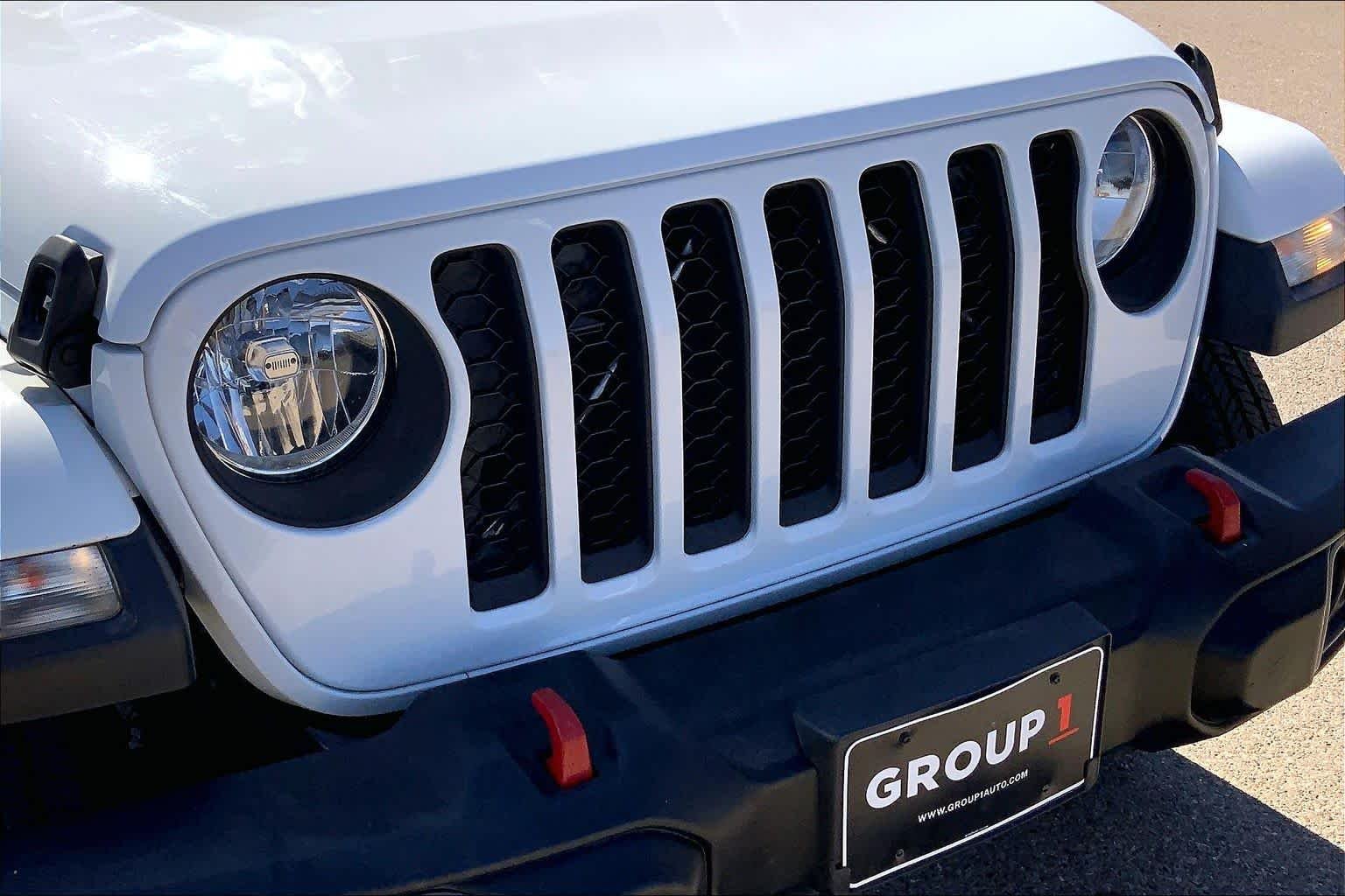 Used 2022 Bright White Clearcoat Jeep Overland image 58