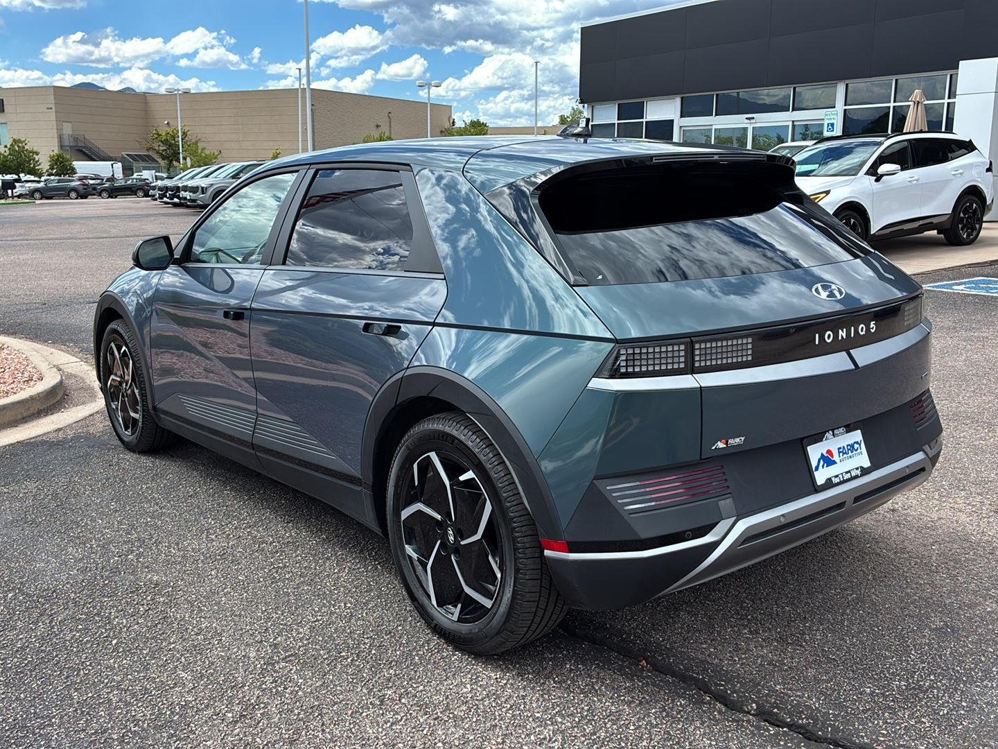 Used 2023 Digital Teal Hyundai SEL image 8