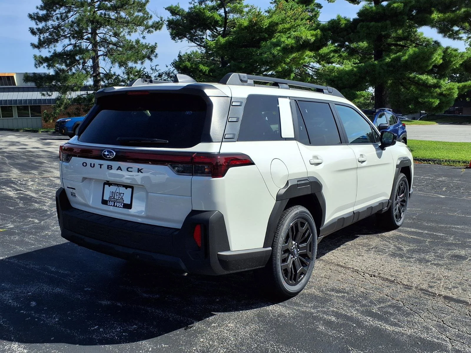 New 2026 CRYSTAL WHITE PEARL Subaru Limited XT image 17