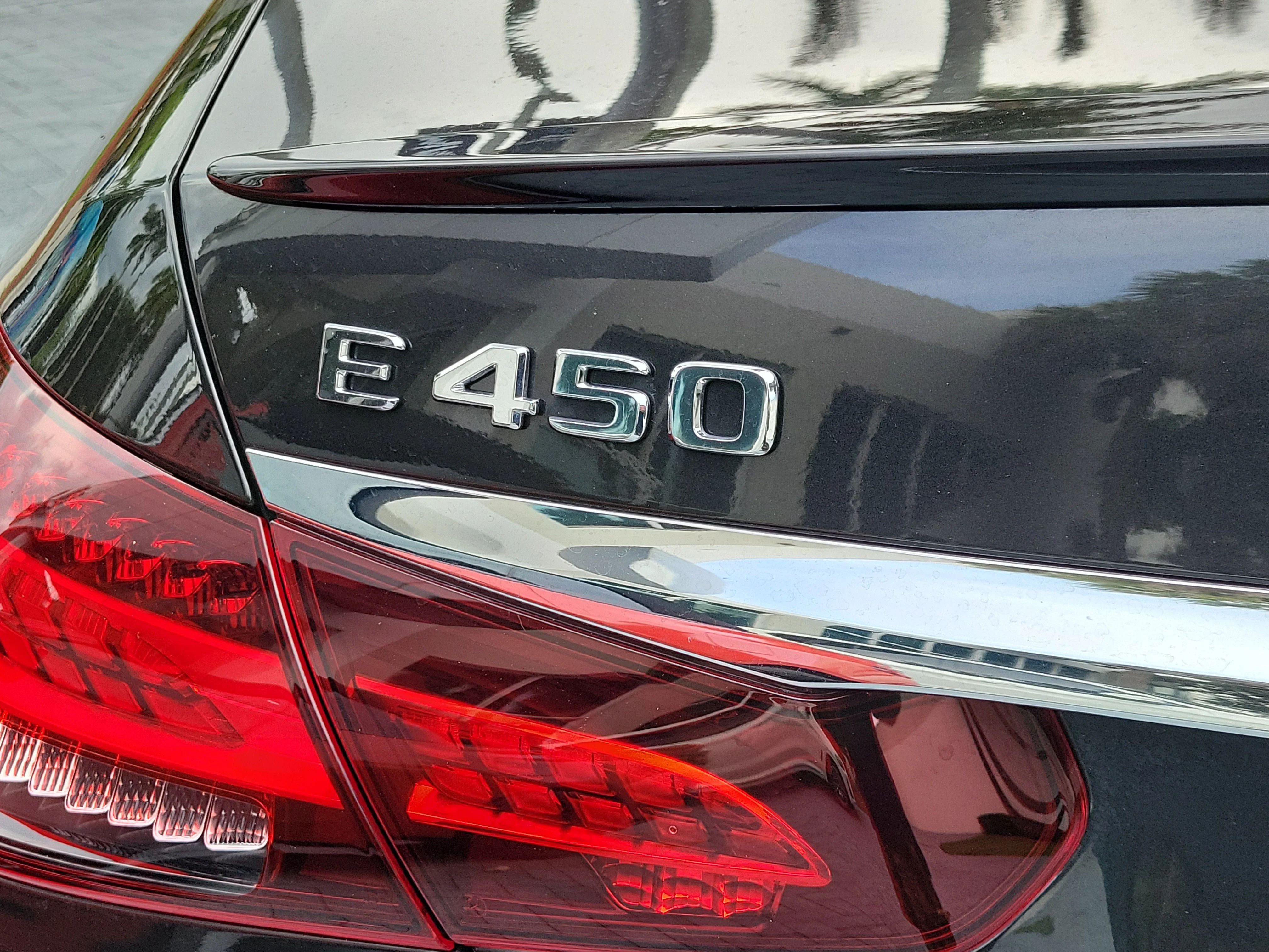 Used 2022 Gray Metallic Mercedes-Benz E 450 image 5