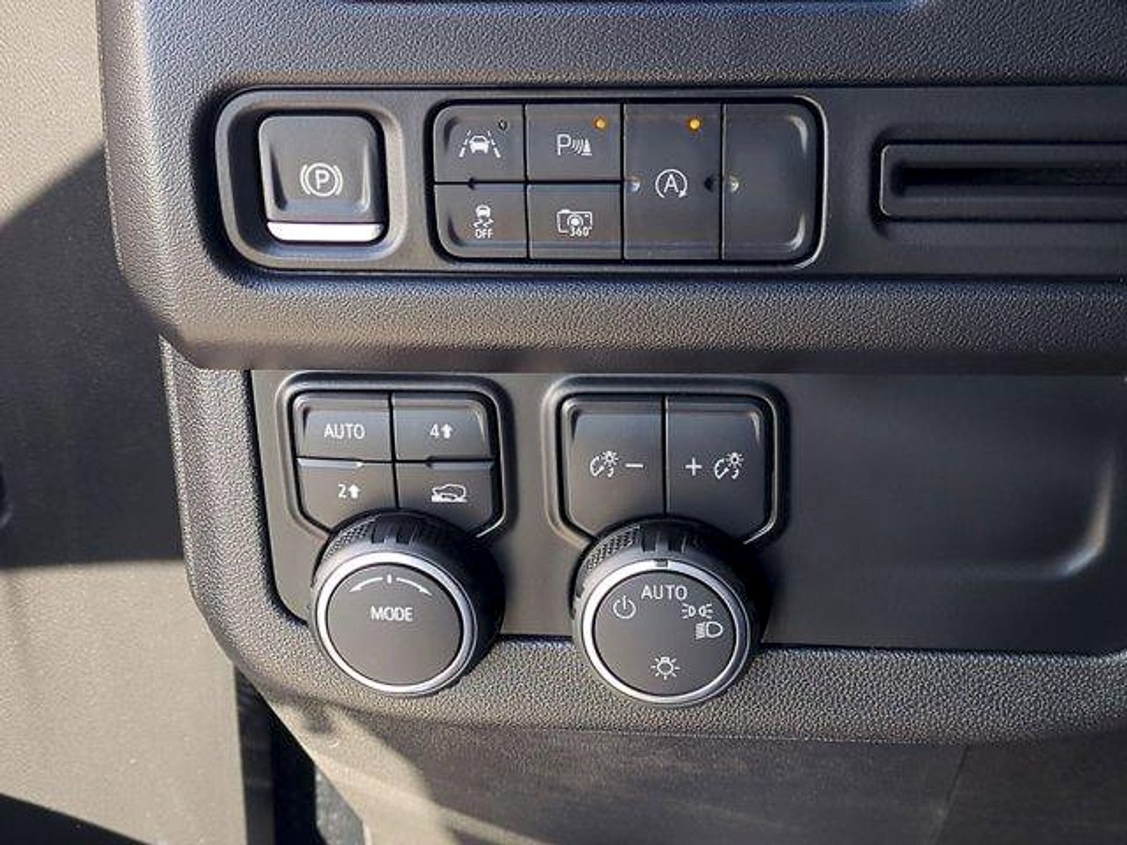 2024 Chevrolet Tahoe LT - Photo 17