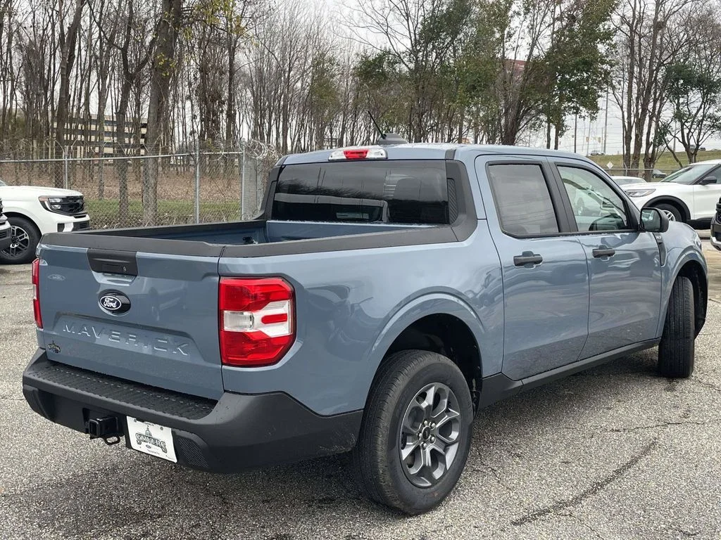 New 2026 Gray Ford XLT image 3