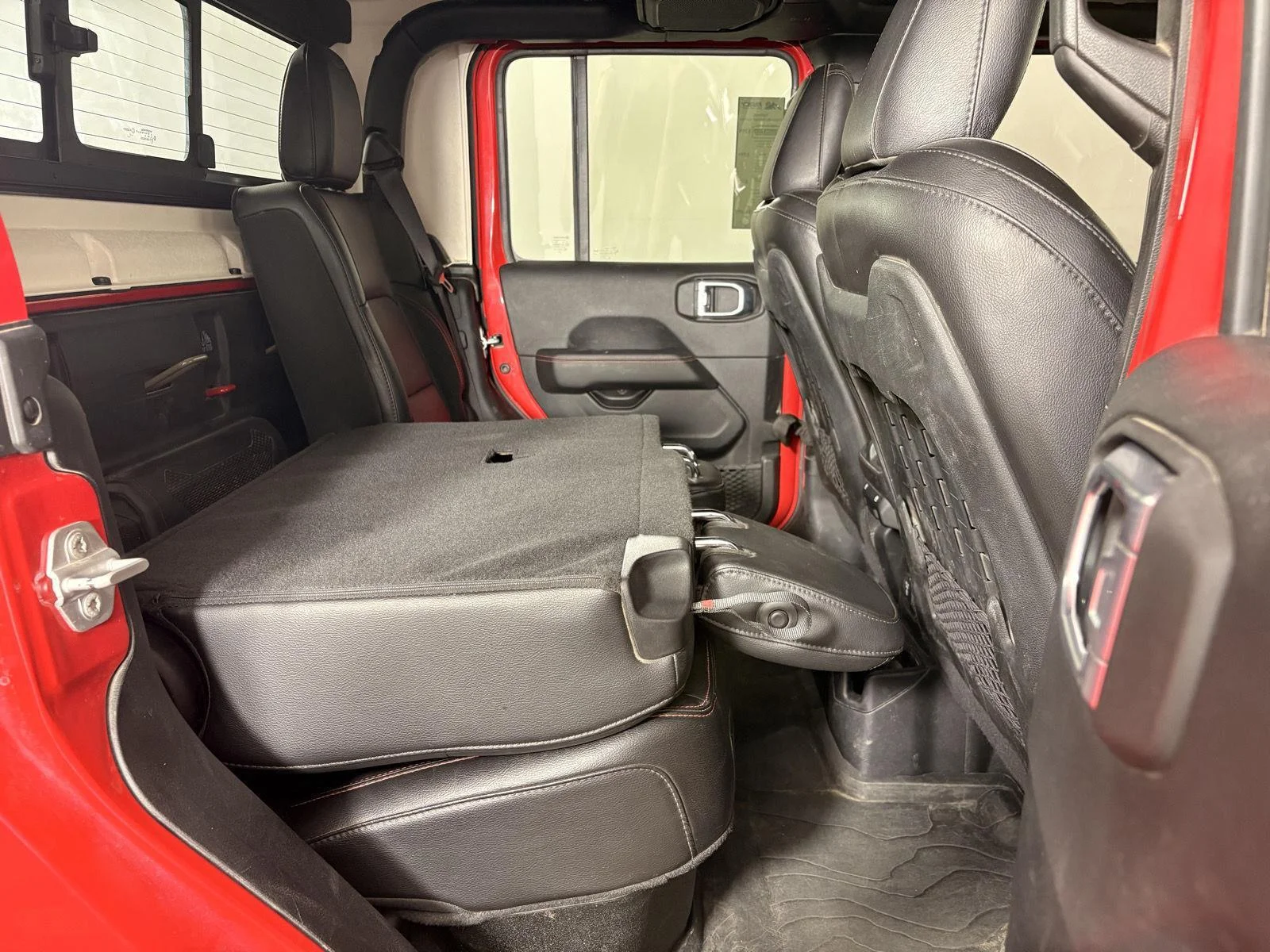 Used 2021 Firecracker Red Clearcoat Jeep Rubicon image 20