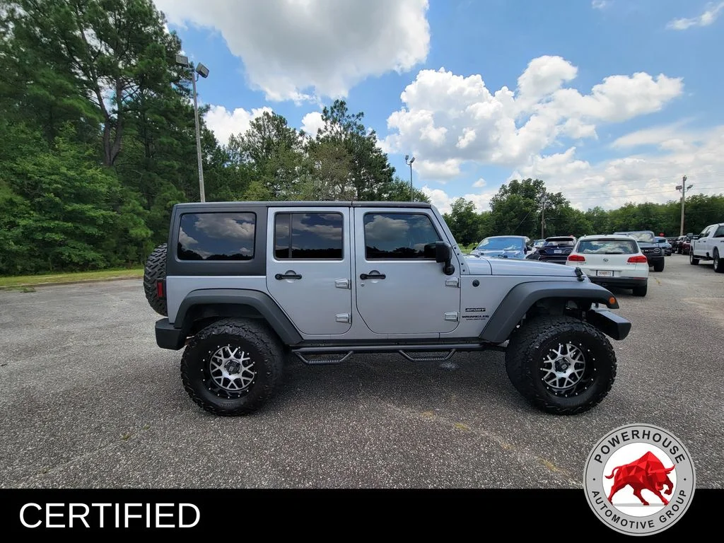 Used 2016 Silver Jeep Unlimited Sport image 7