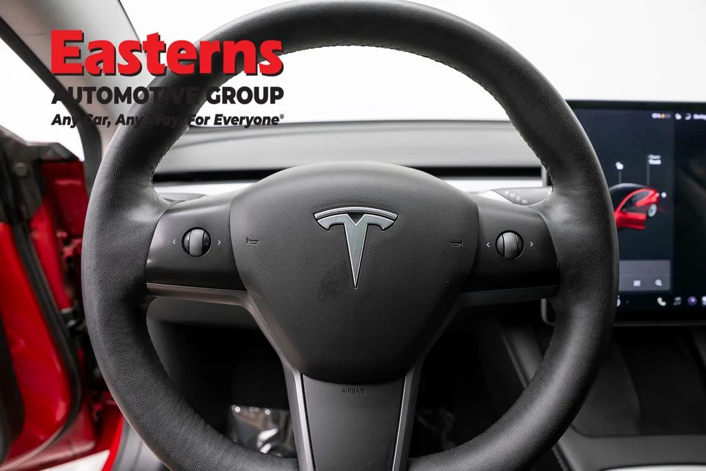 Used 2021 Red Tesla Long Range image 10