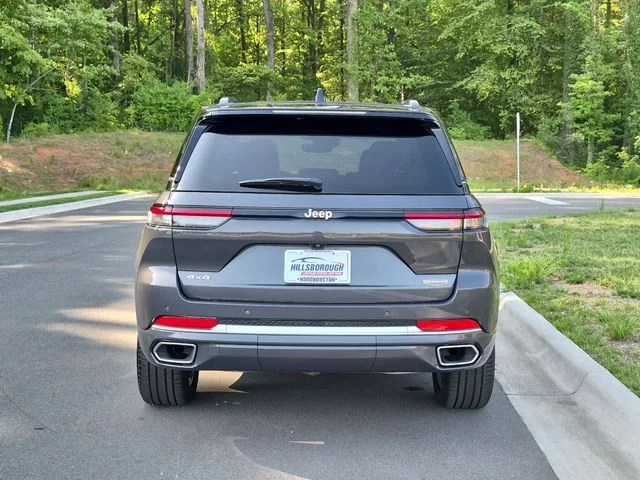 Used 2025 Gray Jeep Summit image 12