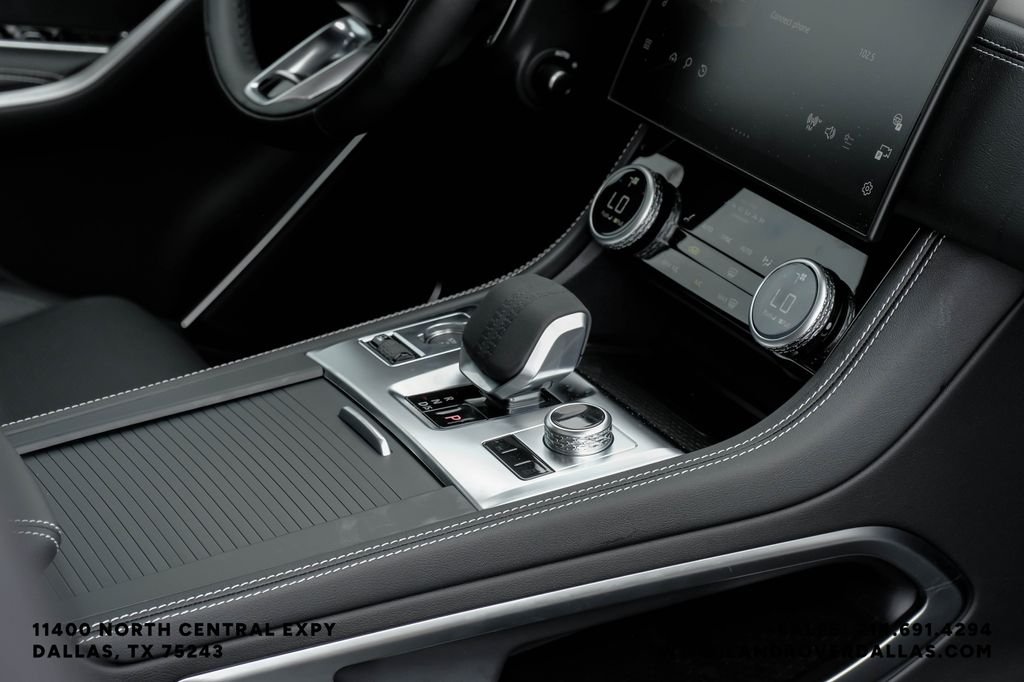 2026 Jaguar F-Pace R-Dynamic S - Photo 21
