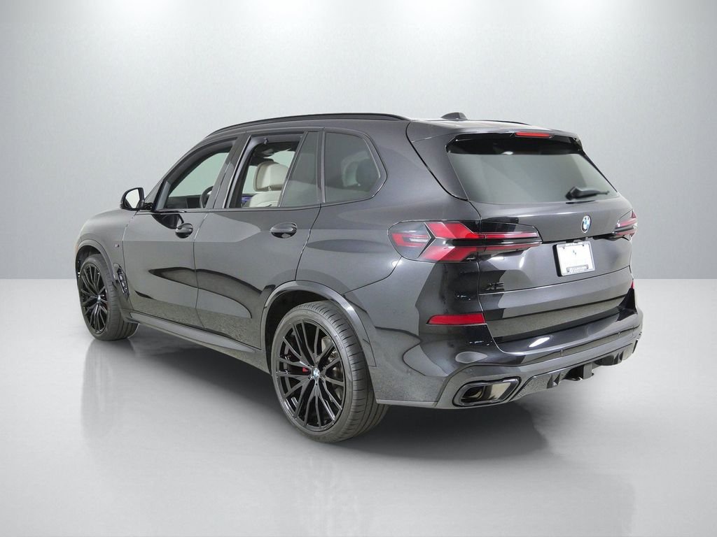 Certified Used 2025 Black Sapphire Metallic BMW xDrive40i image 17