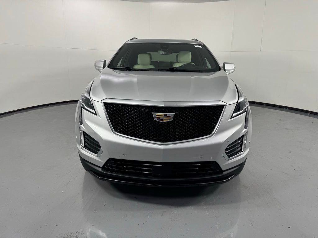 Used 2020 Radiant Silver Metallic Cadillac Sport image 8