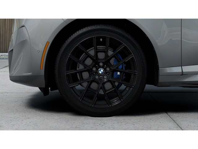 New 2027 Space Silver Metallic BMW  image 7