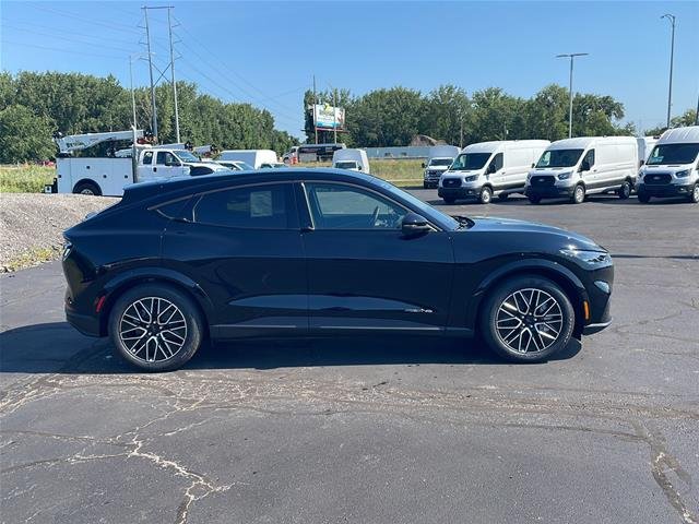 New 2026 Shadow Black Ford Premium image 38