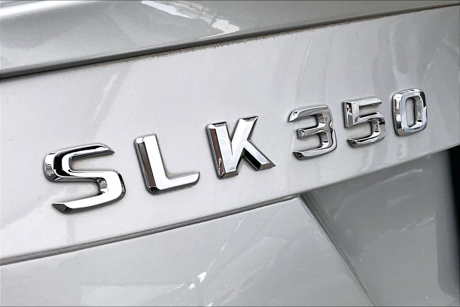 Used 2014 Iridium Silver Metallic Mercedes-Benz SLK 350 image 28