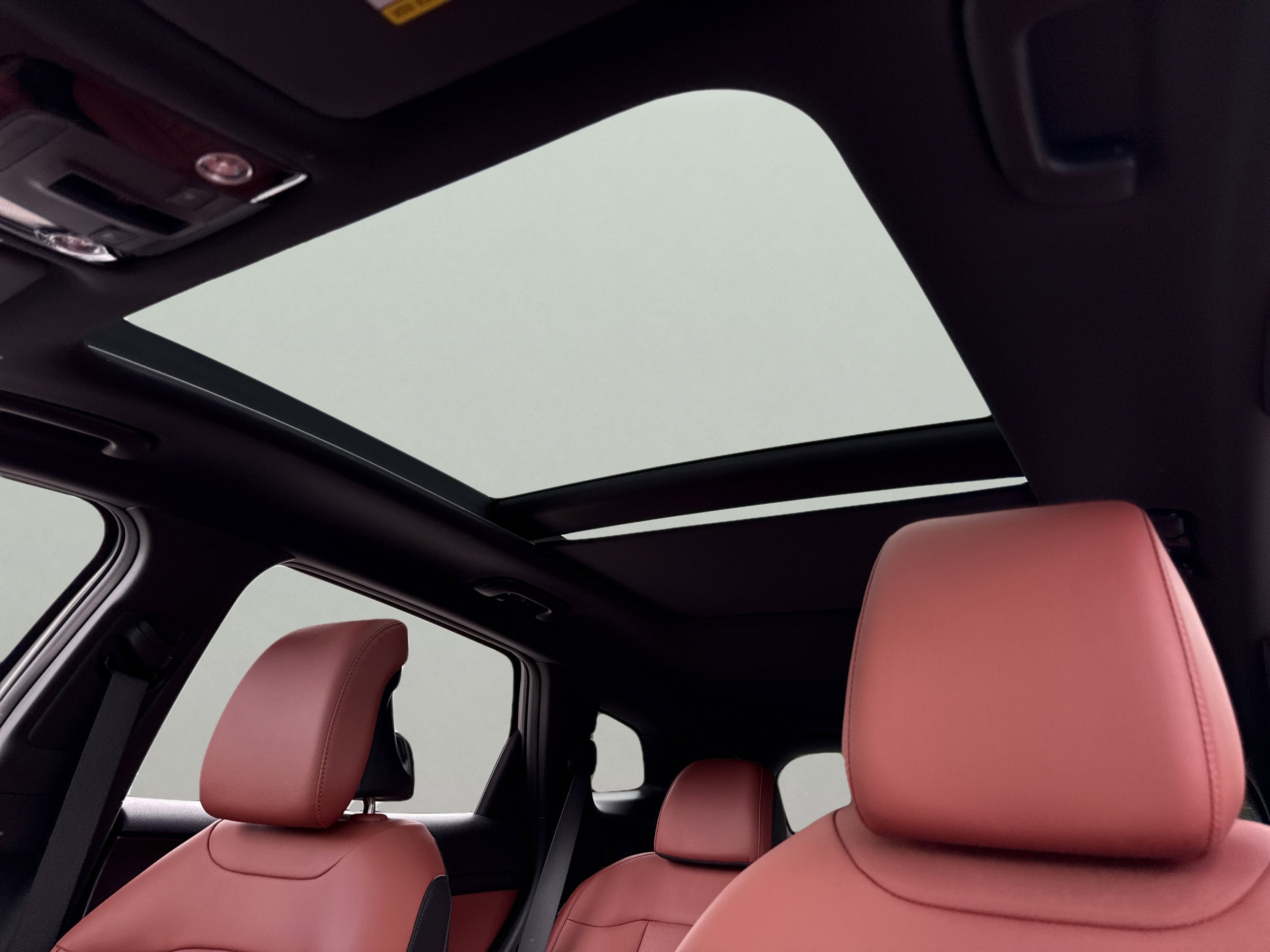New 2026 Wolf Gray Kia SX Prestige image 12