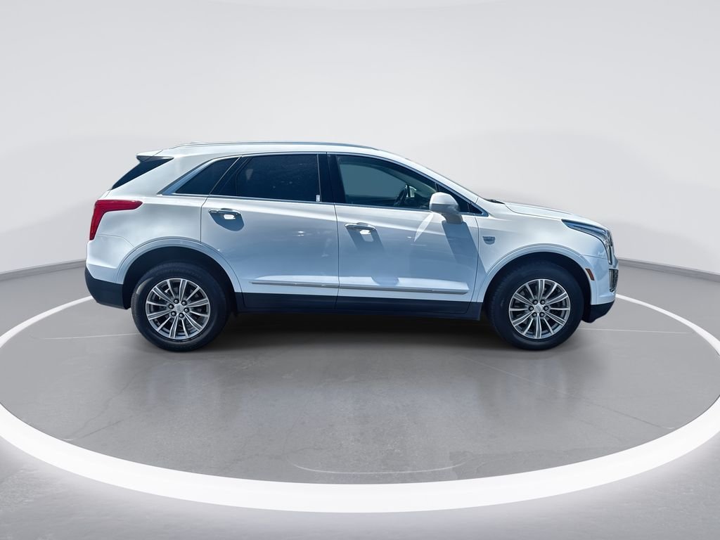 Used 2019 White Cadillac Luxury image 9