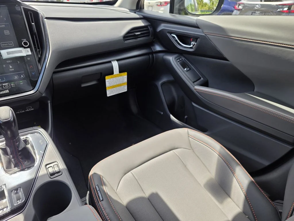 New 2026 CITRON YELLOW PEARL Subaru Limited Hybrid image 15