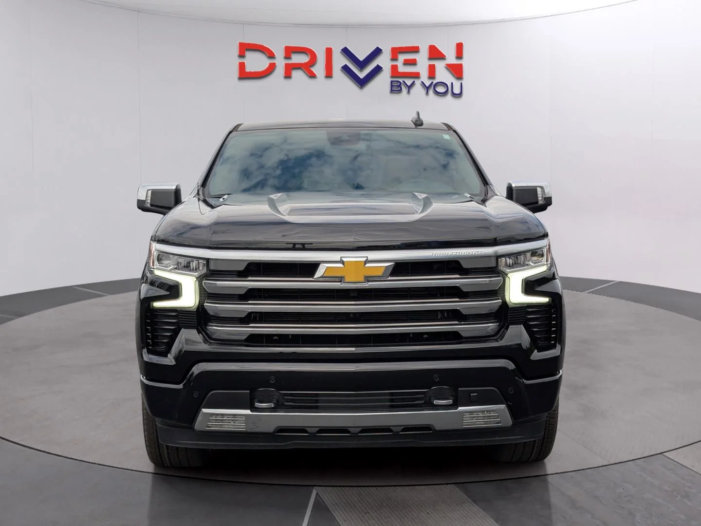 Used 2024 Black Chevrolet High Country image 8