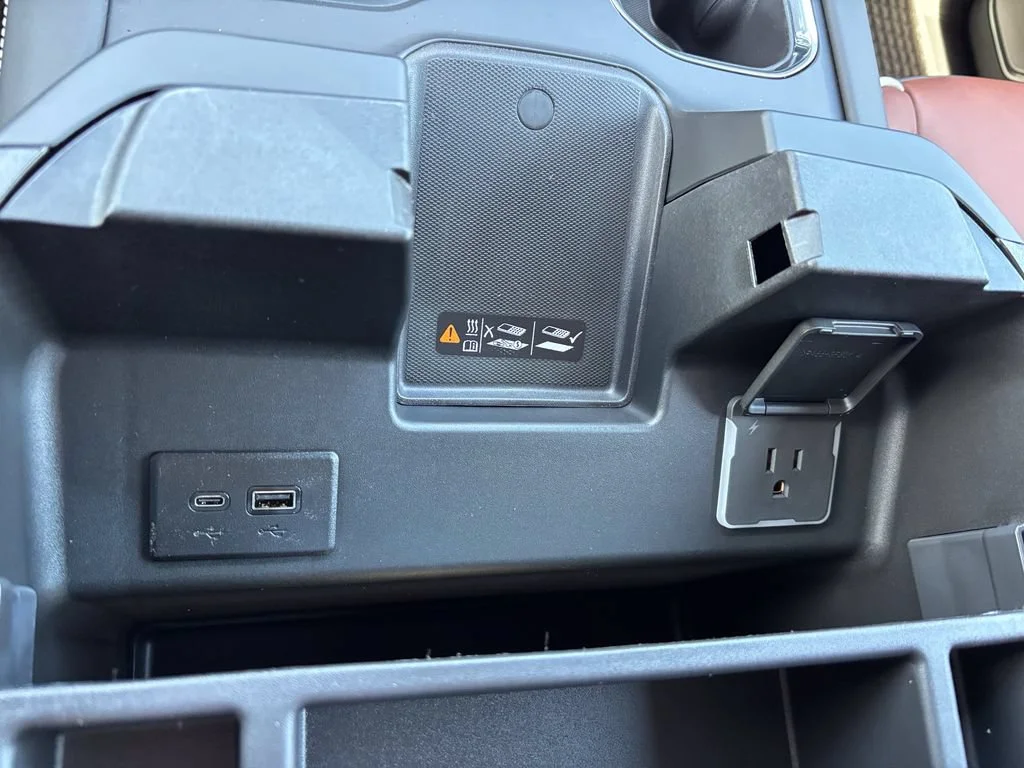 New 2026 Glacier White Tricoat GMC Denali Ultimate image 21