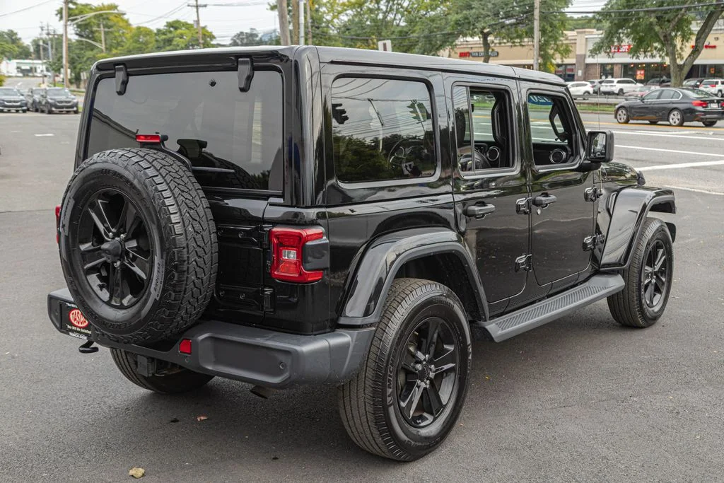 Used 2020 Black Jeep Unlimited Sahara Altitude image 6