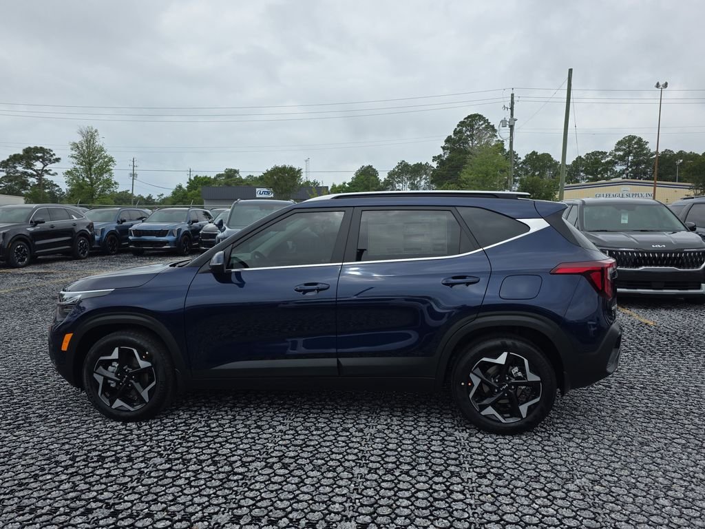 New 2026 Dark Ocean Blue Kia EX image 4