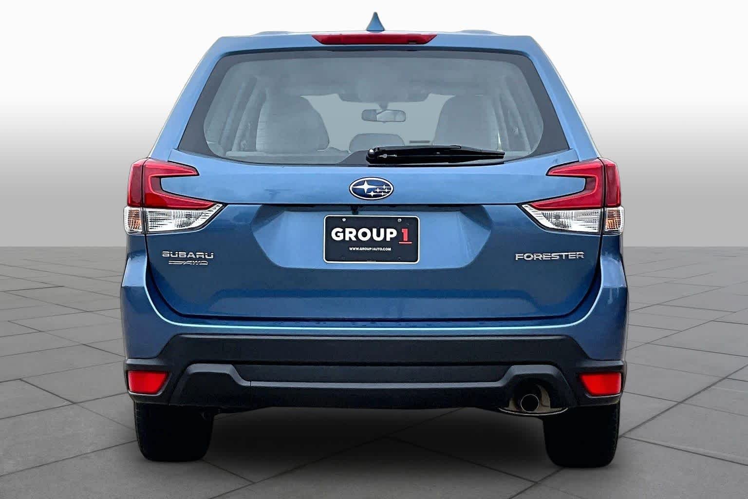 Used 2023 Horizon Blue Pearl Subaru  image 5