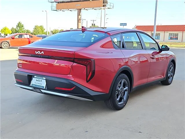 New 2026 Currant Red KIA LX image 3