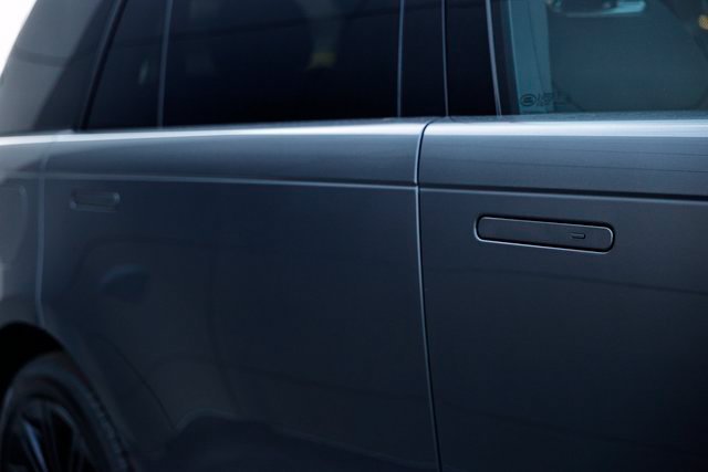 2026 Land Rover Range Rover SE - Photo 14