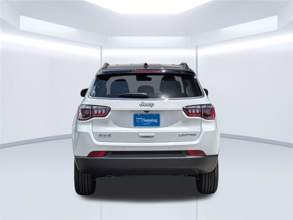 New 2026 Bright White Clear-Coat Exterior Paint Jeep Limited image 5