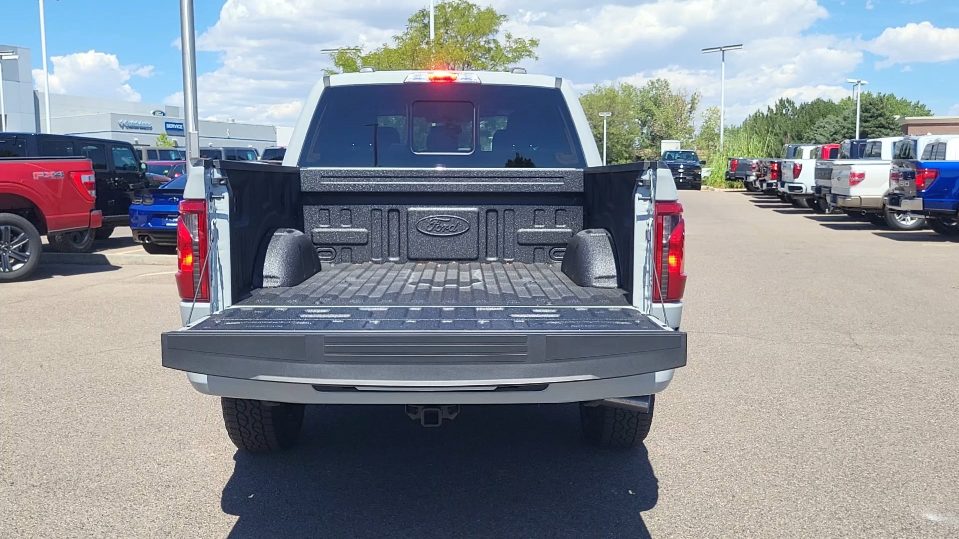 New 2026 Avalanche Ford XLT image 23