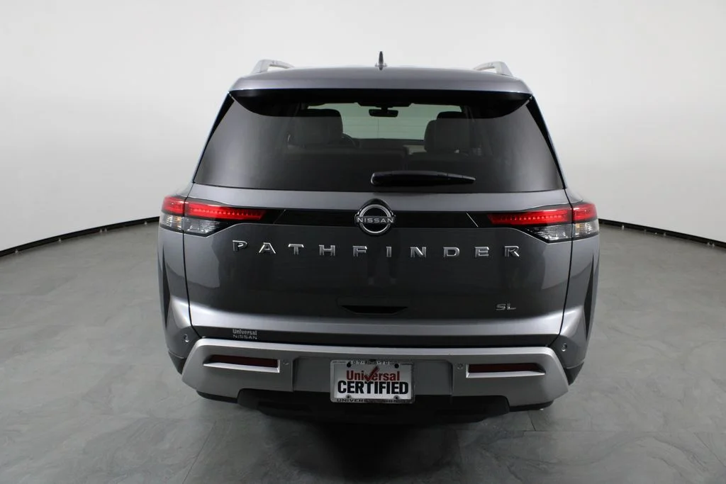 2025 Nissan Pathfinder SL - Photo 11